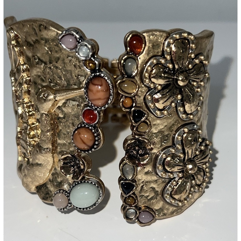 GEMSTONE FLOWER WIDE BRACELET No Box ( …/b61)